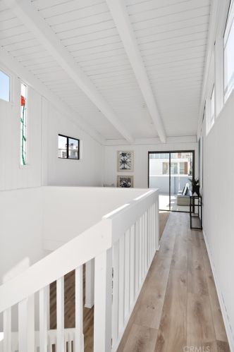 317 8th St, Manhattan Beach CA  90266-5629 exterior