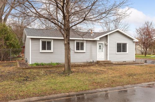 1982 Cardinal Dr, Lino Lakes, MN 55038-9766