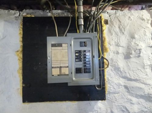 46 Beacon St, Bristol CT  06010-6609 exterior