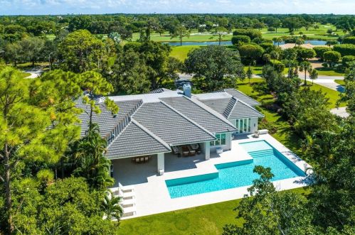 7 Country Rd, Boynton Beach FL  33436-5609 exterior