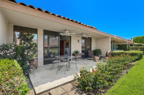 24 Palma Dr, Rancho Mirage CA  92270-3878 exterior
