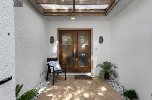 6 Tortosa Dr, Rancho Mirage, CA 92270-4751