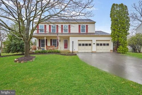 12619 Bridoon Ln, Herndon, VA 20191-5829