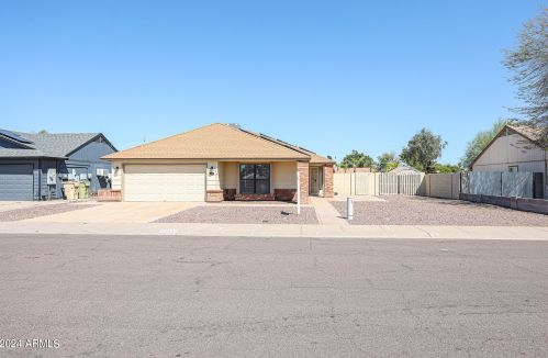 12619 51st Dr, Glendale, AZ 85304-1906