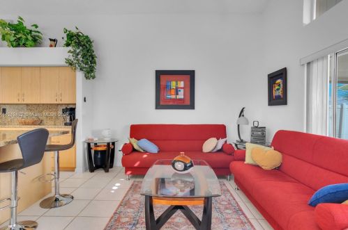 18806 24th Ct, Hollywood FL  33029-5354 exterior