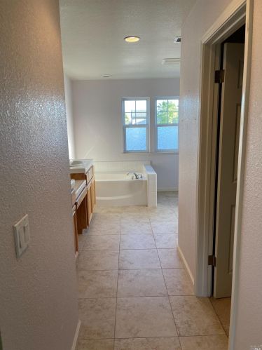 681 Decanter Cir, Windsor CA  95492-9630 exterior