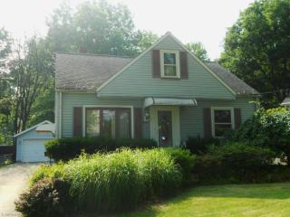 4587 Wood St, Willoughby, OH 44094-5877