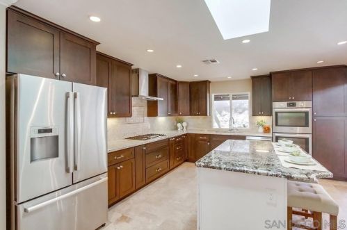 6450 Ridge Manor Ave, San Diego, CA 92120-3832