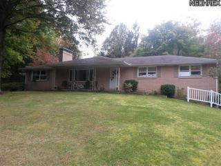 4111 Meadowview Dr, Canton, OH 44718-2125