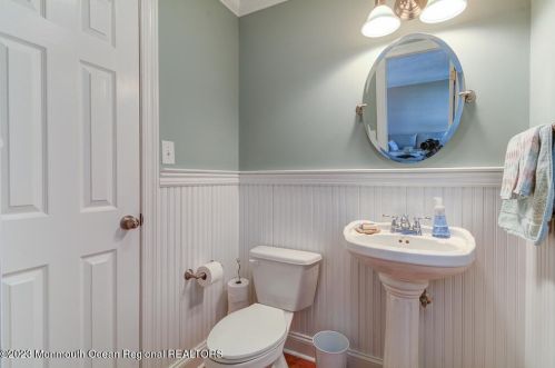 416 Carter Ave, Point Pleasant Beach NJ  08742-4105 exterior