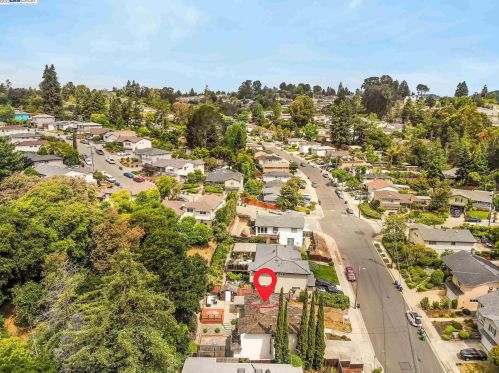 18327 Joseph Dr, Hayward CA  94546-2203 exterior