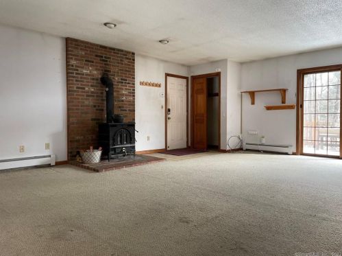 5 Timber Lake Rd, Sherman, CT 06784-2407