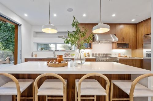 249 Blithedale Ave, Mill Valley CA  94941-2052 exterior