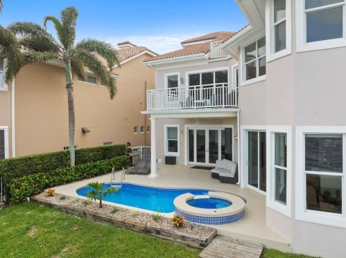 5510 Hbr Vlg Dr, Vero Beach FL  32967-7369 exterior