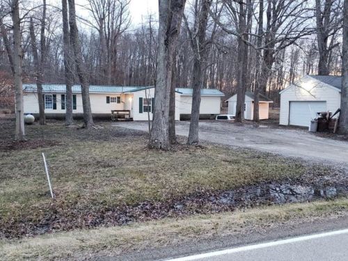 5422 Delhi Arnheim Rd, Brown County, OH 45121-8854
