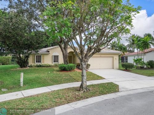 11901 20th St, Hollywood FL  33025-5616 exterior