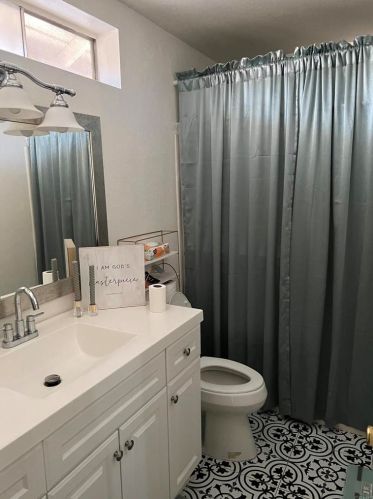 2352 Grove View Rd, San Diego CA  92139-3912 exterior
