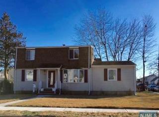 212 Wilson St, Saddle Brook NJ  07663-4921 exterior