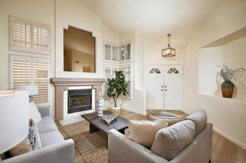 1341 Bodega Way, Vista, CA 92081-5020