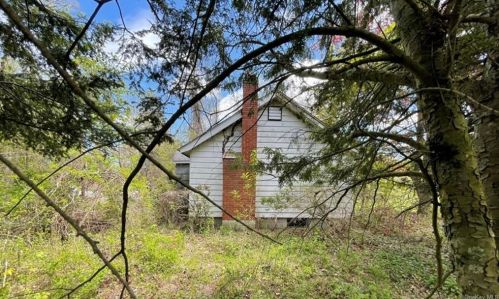 2131 Mohansic Ave, Yorktown Hgts, NY 10598-3623