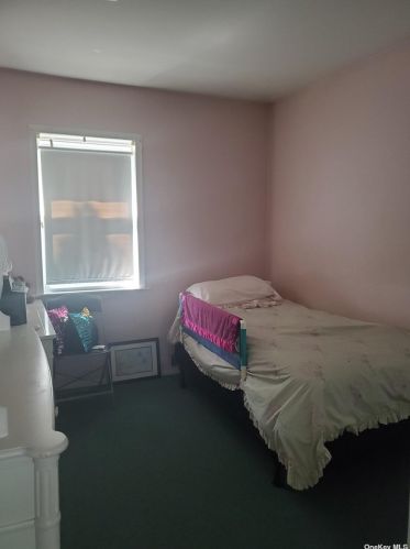 623 Beach 8th St, Far Rockaway NY  11691-5201 exterior