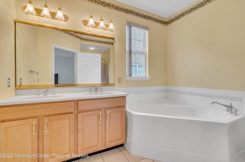 22 Morning Glory Ct, Bricktown NJ 08724-2789 exterior