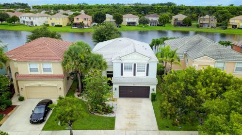 9713 Wyeth Ct, West Palm Beach, FL 33414-6401