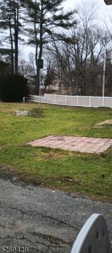 15 John St, West Milford Lakes NJ  07480-2138 exterior