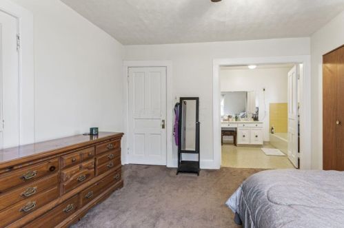 637 Cleveland Ave, Marion OH  43302-5009 exterior