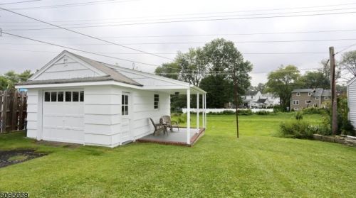 77 Bryant Ave, Bloomfield NJ  07003-5403 exterior