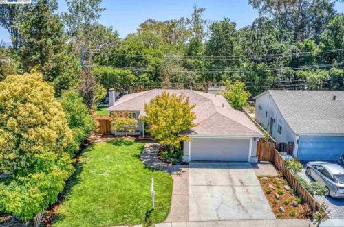 5048 Kingston Way, San Jose, CA 95130-2217