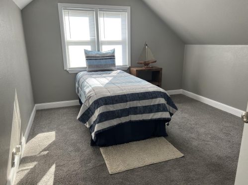 4156 72, Milwaukee WI 53220-2908 exterior