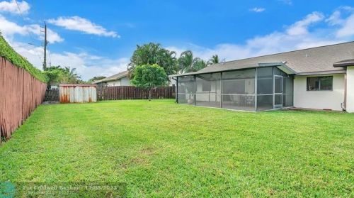 333 27th Ave, Delray Beach FL  33445-4401 exterior