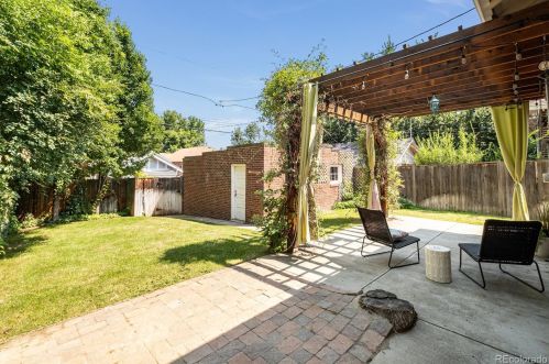 1016 Cook St, Denver CO 80209-4922 exterior