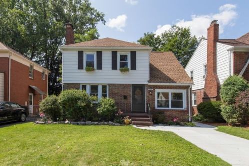 1436 Eggert Rd, Buffalo, NY 14226-3357