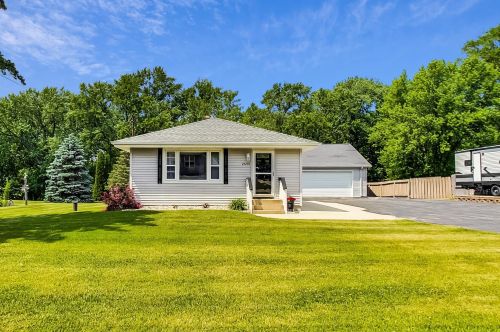 25206 Kickapoo Dr, Kansasville WI  53139-9540 exterior
