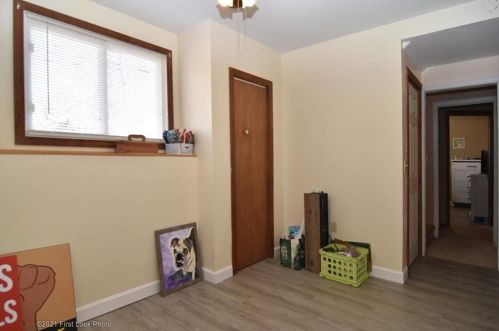 160 Howard Ave, Coventry RI  02816-7742 exterior