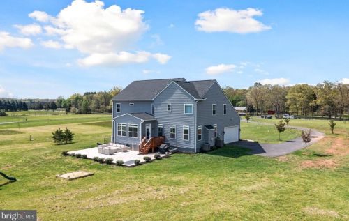13525 Aden Rd, Nokesville VA  20181-2817 exterior