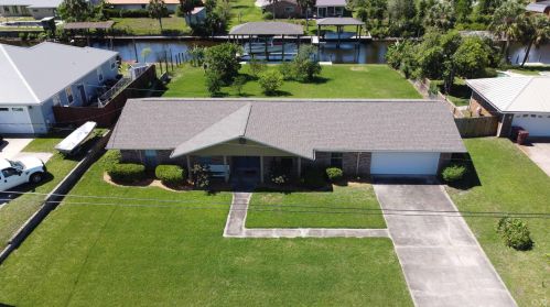 631 Beachcomber Dr, Lynn Haven, FL 32444-3411