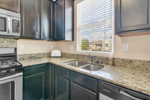 10836 Atherstone Dr, Rancho Cordova CA  95670-6273 exterior