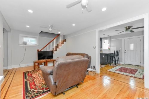 86-15 262nd St, Floral Park NY  11004-1344 exterior