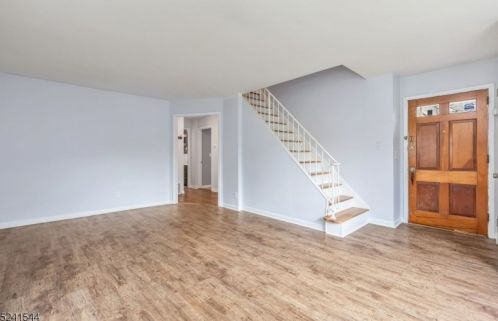 336 Hoe Ave, Scotch Plains NJ  07076-1135 exterior