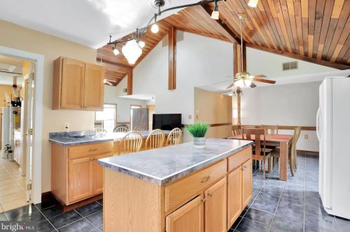 9478 Fort Stouffer Rd, Upton PA  17225-9780 exterior