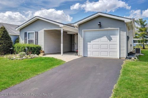 139 Everest Dr, Bricktown, NJ 08724-2027