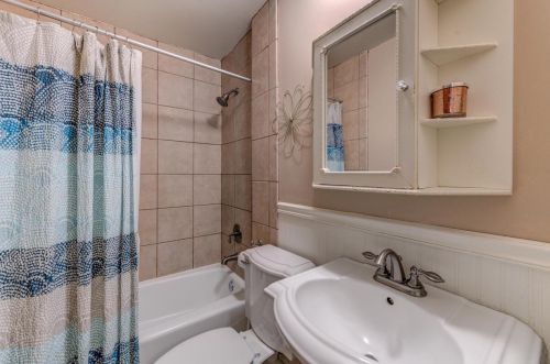 506 3rd St, New Johannesburg WI  54017-2015 exterior