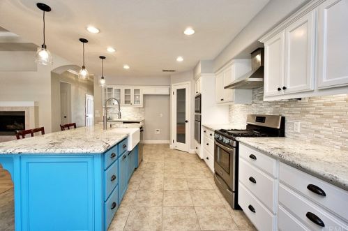 3047 Sultana Dr, Madera CA  93637-5941 exterior