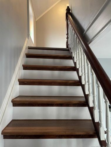 10 Cliff St, United States Coast Guard Ac CT  06320-5402 exterior