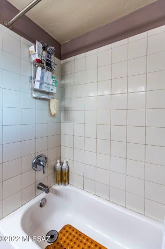 6744 Koralee St, Tucson AZ  85710-1033 exterior