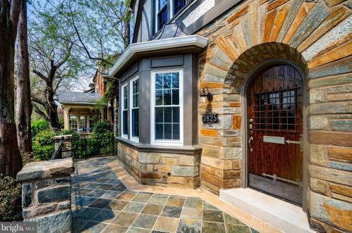 3825 Cathedral Ave, Washington, DC 20016-5414