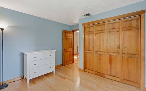 7 Apple Ridge Rd, Sutton MA  01590-2977 exterior